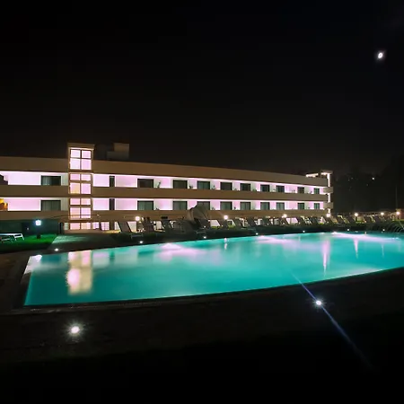 호텔 Vittoria Pool &