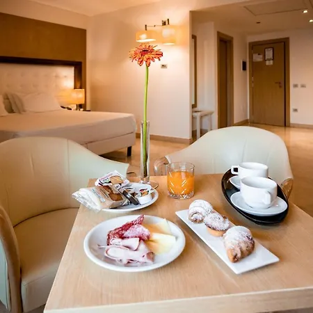 Vittoria Pool & 오트란토