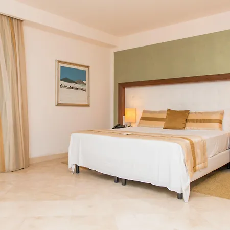 Vittoria Pool & 오트란토