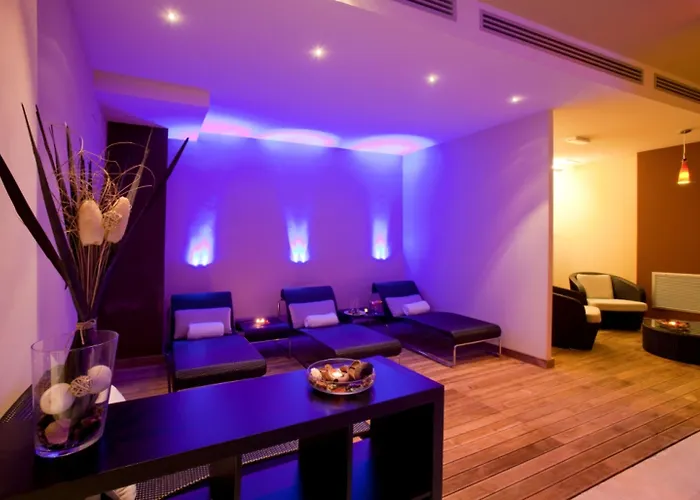 Apulia Vittoria Pool & Hotel 4*