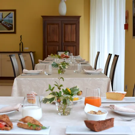 Apulia Vittoria Pool & 4*