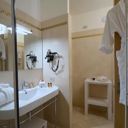 Hotel Vittoria Pool & Otranto