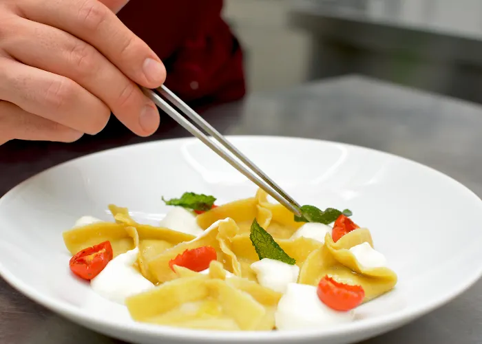 Apulia Vittoria Pool & 4*