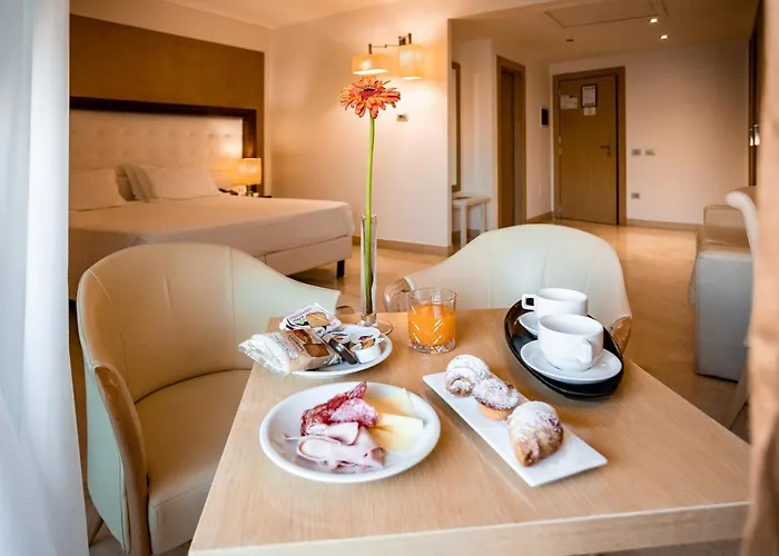 Apulia Vittoria Pool & 오트란토