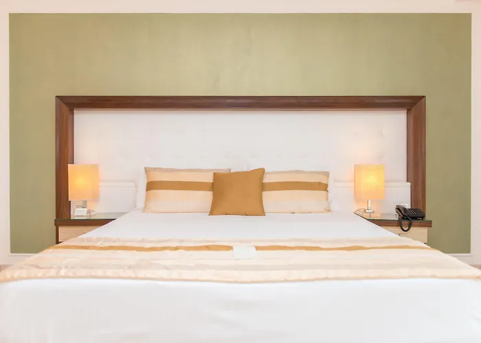 호텔 Apulia Vittoria Pool &