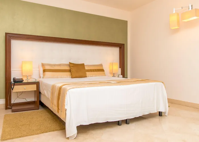 호텔 Apulia Vittoria Pool &