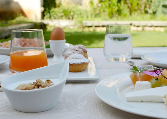 Apulia Vittoria Pool & 4* 오트란토